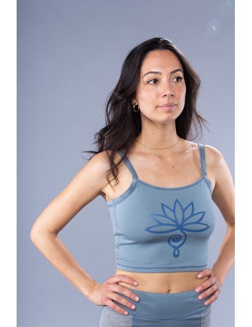 Top Largo Loto Estampado – Suavidad, Presencia y Belleza Interior