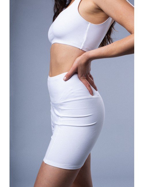 PANTALÓN CORTO ESENCIAL